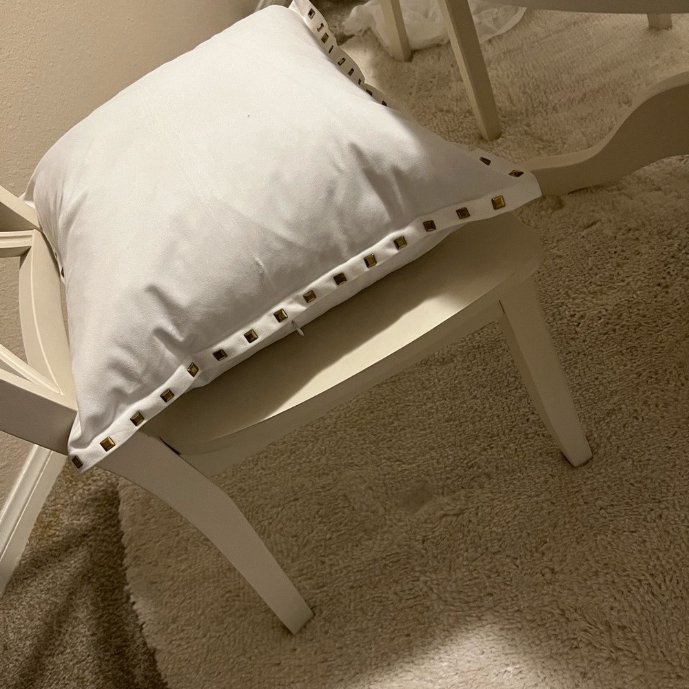 Cushion covers white w/gold button trim 20”x20” (4) cotton Used for decor only!